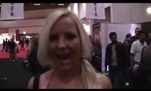 في سن المراهقة قصفت فيلم اجنبي مترجم سكسي من قبل حقا الديك