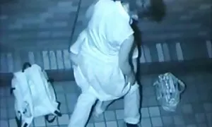 ماري يجد فيلم رومانسي سكسي اجنبي الديك في الحمام