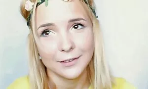 الاستمتاع فلم سكسي للكبار فقط على الدجاج في على حديقة آنا ريبر