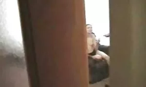 فتاة مع ثقب اللسان مع التدليك فلام سكسي مترجم